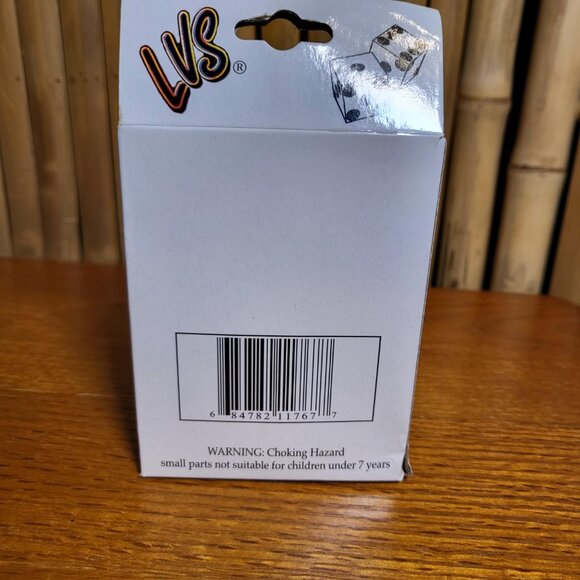 Las Vegas Style Premium Dice Cup with 5 Dice NEW - Picture 3 of 4